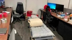 चीनमा संक्रमित बढेसँगै फेरी लकडाउन,कर्मचारीलाई कार्यालयमै सुताउने र त्यसवापत पैसा दिइदै