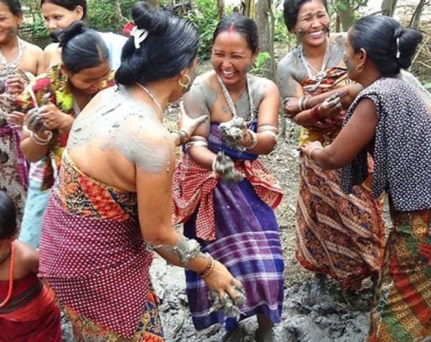 झापा, मोरङ सुनसरीलगायतका जिल्लामा आदिवासी समुदायले आजदेखि सिरुवा पर्व मनाउँदै