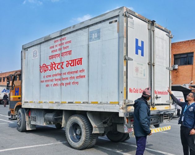 बालबालिकाको क्यान्सरको उपचारमा प्रयोग हुने औषधि मन्त्रालयमा हस्तान्तरण