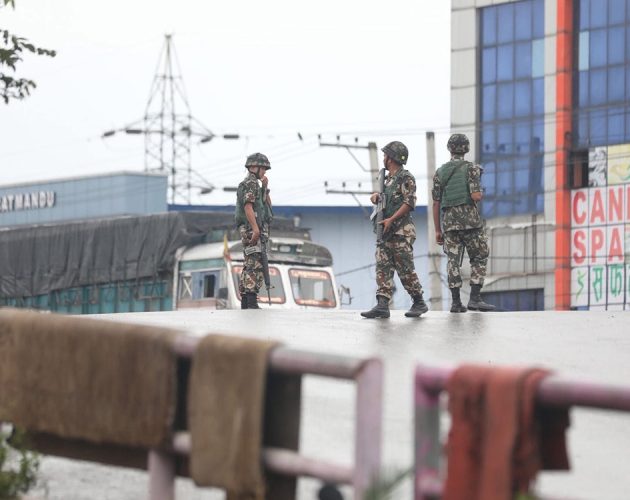 देशभर कर्फ्यू आदेश जारी