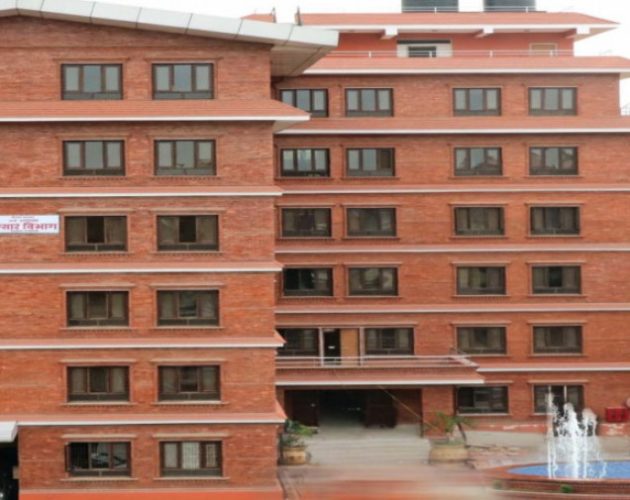 आठ महिनामा मुलुकको करिब ११ खर्ब व्यापार घाटा