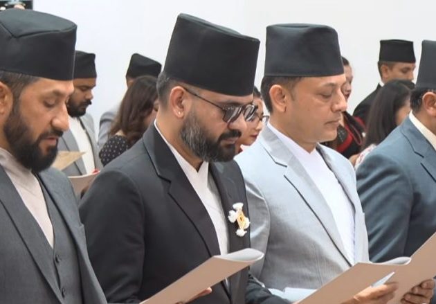 नवनिर्वाचित सांसदहरूको शपथ ग्रहण सकियो