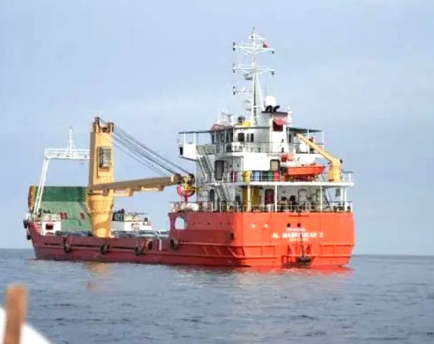 होर्मुज स्ट्रेटमा तनाव बढ्दा दुई भारतीय जहाजमाथि गोलीबारी, मार्ग परिवर्तन