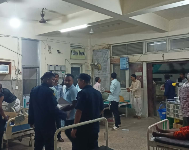 टेम्पोमाथि रुख खस्दा दुई जनाको मृत्यु, तीन जना घाइते