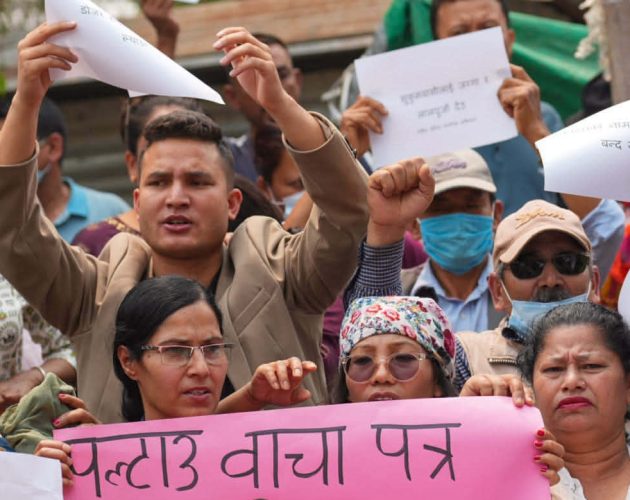 सुकुम्वासी बस्ती हटाइँदै, पाँच डोजर तयारीमा