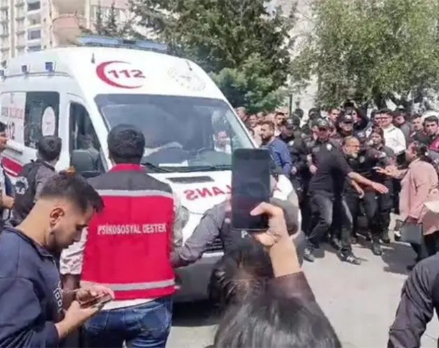 टर्कीको एक विद्यालयमा गोलीबारी हुँदा आठ विद्यार्थी र एक शिक्षकसहित ९ जनाको मृत्यु