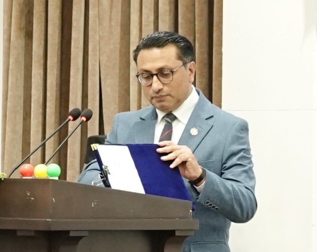 चालु आर्थिक वर्षमा नेपालीको प्रतिव्यक्ति आय ३ डलरले घट्ने