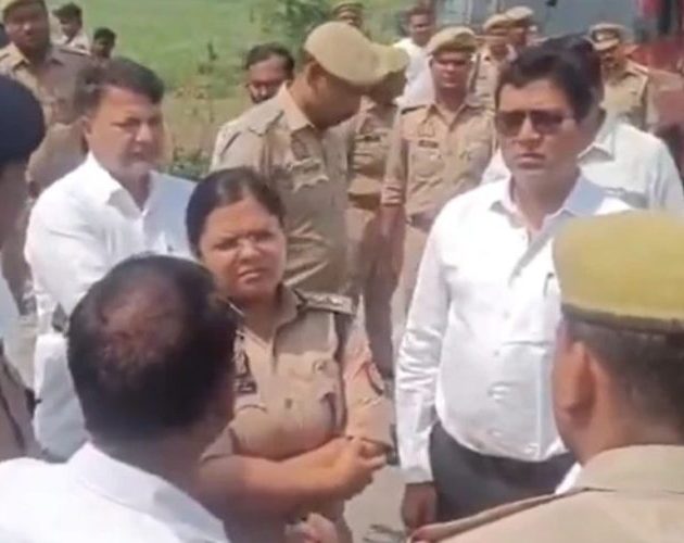 भारतको उत्तर प्रदेशमा ट्रक–भ्यान ठोक्किँदा १० जनाको मृत्यु