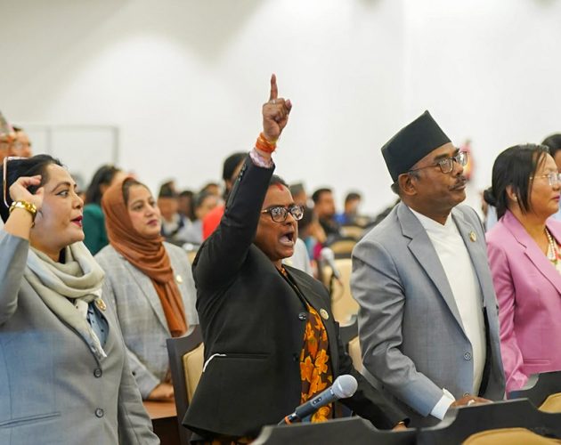 विपक्षी अवरोधपछि प्रतिनिधिसभा बैठक १५ मिनेटका लागि स्थगित