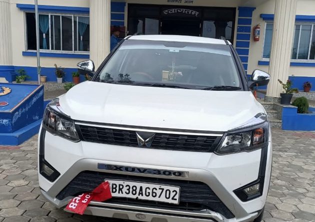 भारतीय नम्बरको गाडीमा नेपाली नम्बर राखेर चलाउने व्यक्ति पक्राउ