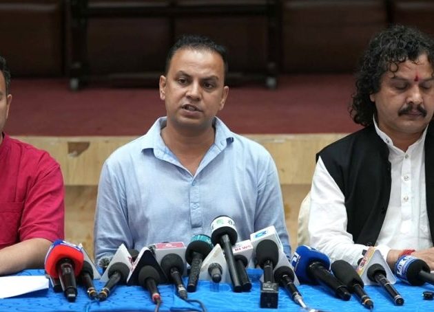 प्रतिनिधि विवादले रास्वपा महाधिवेशन लम्बियो, असार १० सम्म चल्ने
