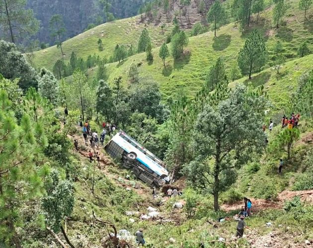 बैतडीमा यात्रुवाहक बस दुर्घटना