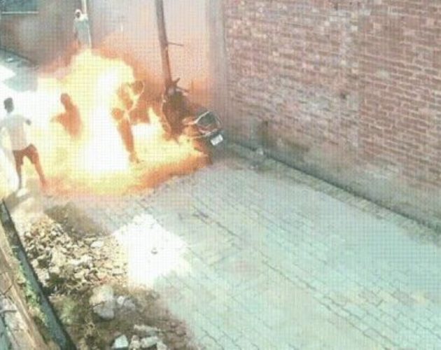 श्रीमतीलाई लिन ससुराल गएका युवकमाथि सालोले पेट्रोल छर्केर आगो लगाउँदा दुई जनाको मृत्यु
