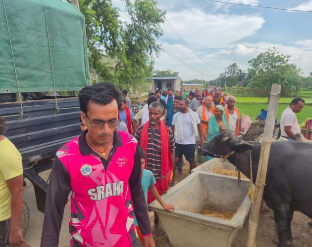गोली लागेर मृत्यु भएका बालकका परिवारलाई भेट्न सिरहा पुगे प्रमुख जिल्ला अधिकारी, गृहमन्त्री पनि आउने