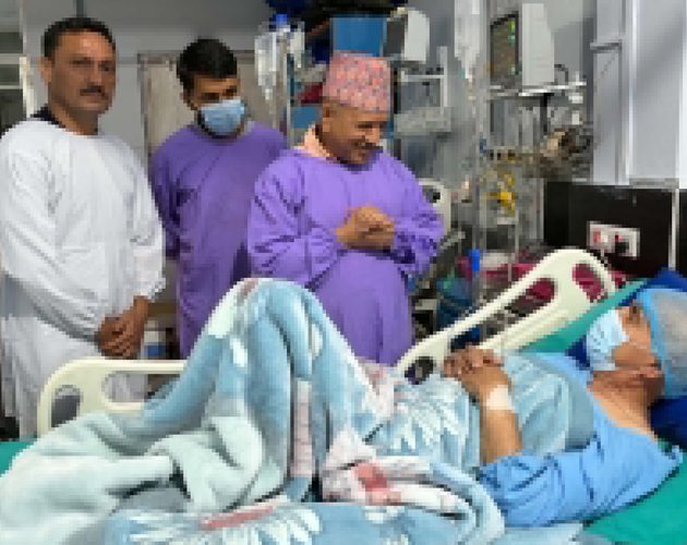 अनशनरत डा. गोविन्द केसीले ग्लुकोज र स्लाइन लिन मानेनन्, स्वास्थ्य अवस्था जटिल