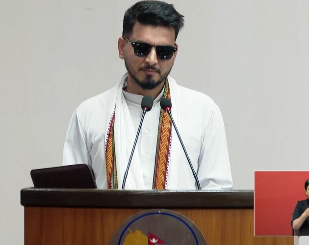 निर्माण आयोजनामा ढिलाइ गर्ने कर्मचारीलाई कारबाही गरिने : पूर्वाधारमन्त्री लम्साल