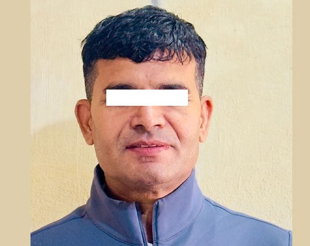 काठमाडौं महानगरका लेखा अधिकृत उद्धव भट्टराई घुस रकमसहित पक्राउ