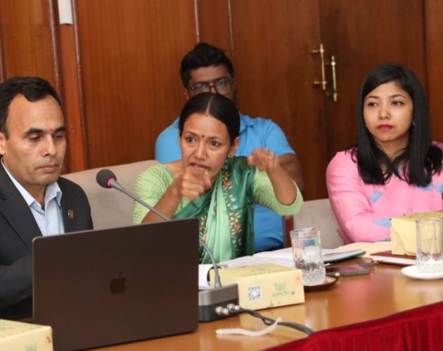 फोहोर व्यवस्थापन बैठकमा सांसद आशिका तामाङ र स्थानीय तह प्रमुखबीच चर्काचर्की