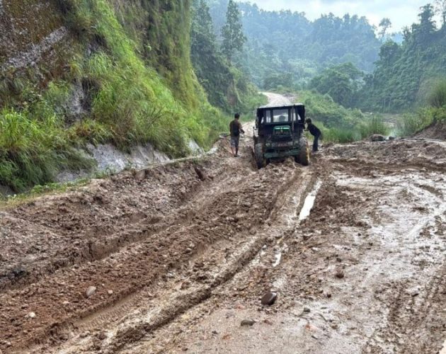 ३४ वर्षमा पनि बनेन दमक–चिसोपानी सडक, २६ किलोमिटर कालोपत्र अझै बाँकी