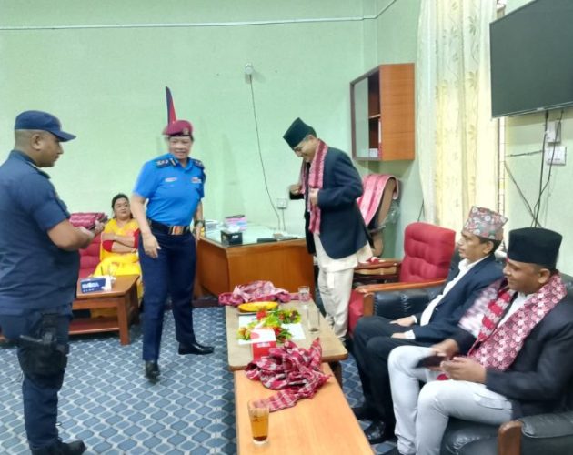 झापा जिल्ला अदालतमा नयाँ प्रमुख न्यायाधीश, प्रकाश राउतलाई भव्य स्वागत