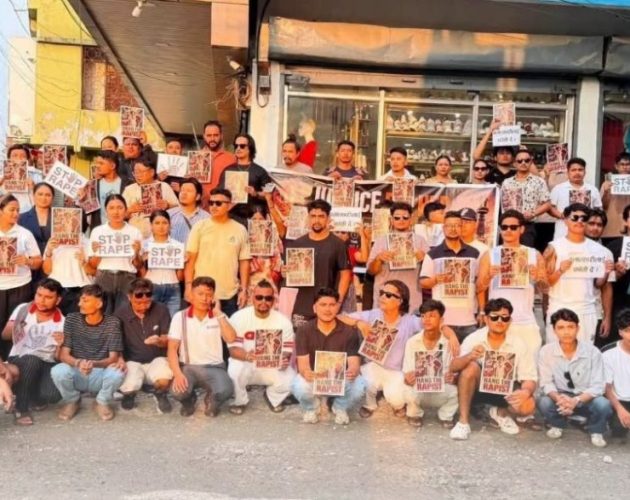 नाबालिका गरिमा चौधरीको बलात्कारपछि हत्याको विरोधमा झापामा क्यान्डल मार्च र दीप प्रज्वलन