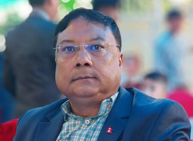 सांसदसँग युवतीको तस्वीर सार्वजनिक गरेको आरोपमा पत्रकार किशोर श्रेष्ठ पक्राउ