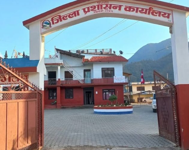 १३ सरकारी कार्यालयमा छड्के अनुगमन, ३४ कर्मचारी कारबाहीमा