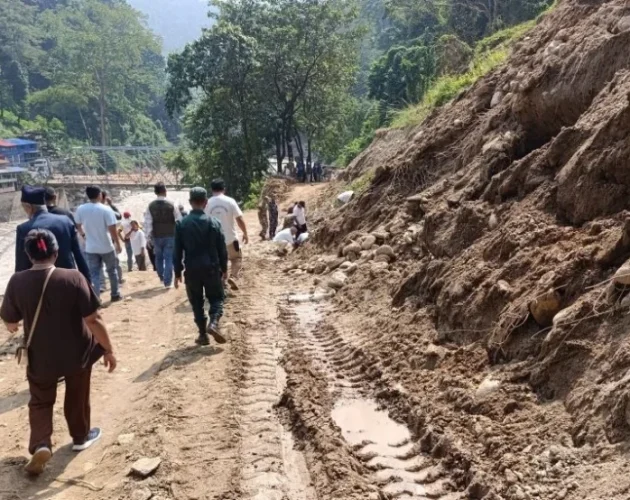मेची राजमार्गको राजदुवाली खण्ड असोज १५ र १६ गते पूर्ण रुपमा बन्द