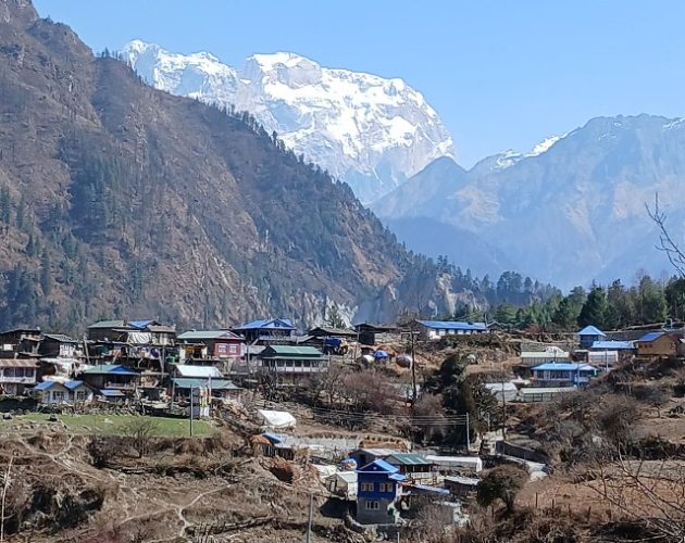 मनास्लु र लार्केपास पदमार्गको यात्रा नगर्न प्रशासनको आग्रह