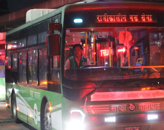 साझा यातायातले ६ रुटमा २८ विद्युतीय बससहित रात्रिकालीन सेवा विस्तार गर्दै